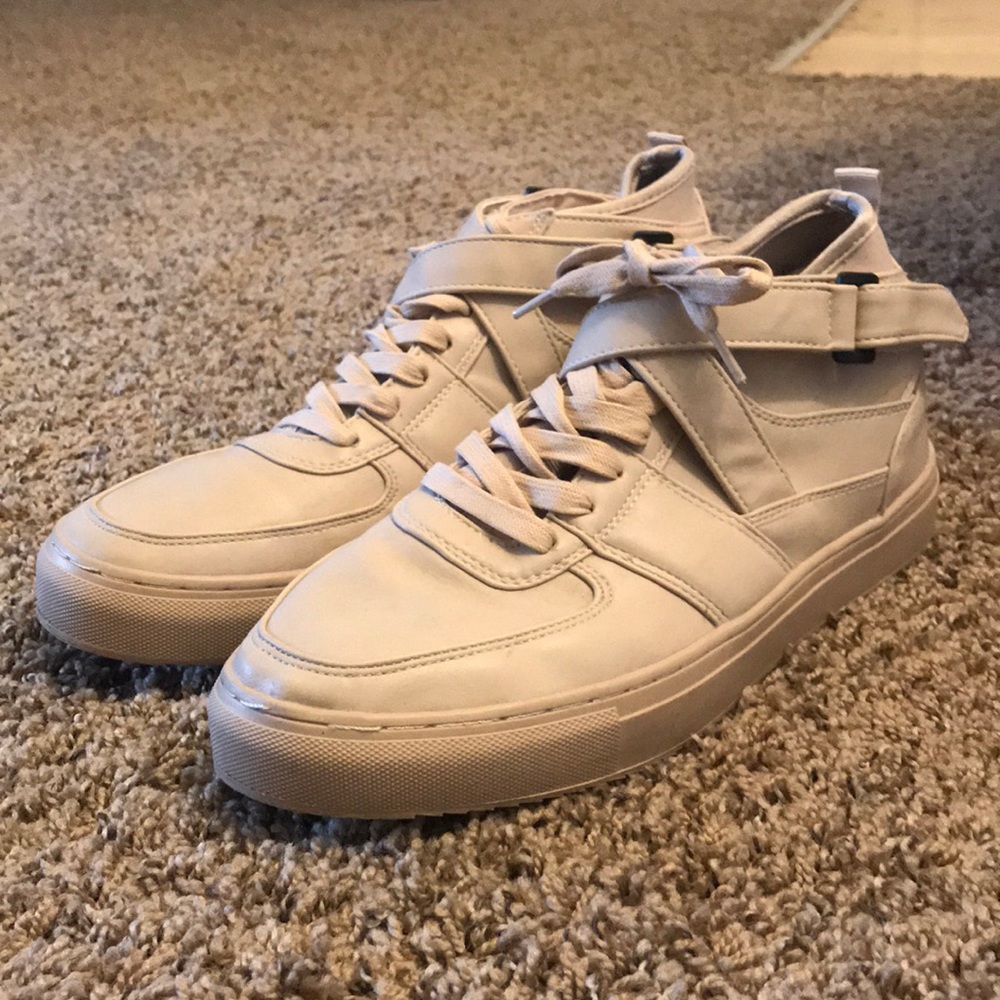 ASOS High Top Sneakers In Stone With Straps US 10